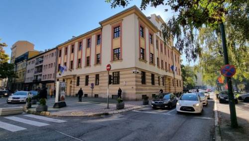 Jednomjesečni pritvor zbog lažne dojave o bombi