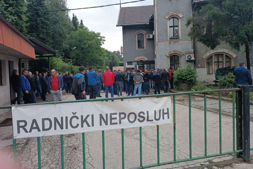 Jednosatnim štrajkom upozorenja počela prva smjena u svim rudnicima iz Koncerna EPBiH