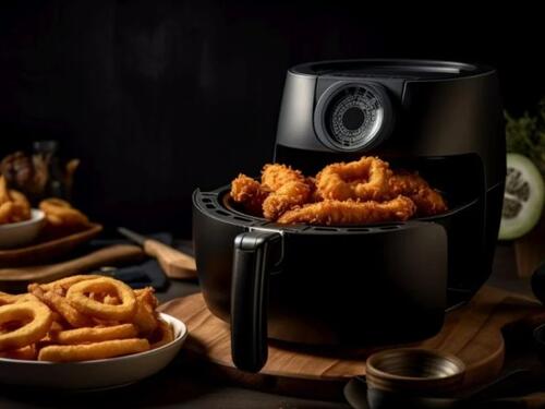 Jeftin trik za čišćenje friteze: Uklanja masnoću veoma brzo