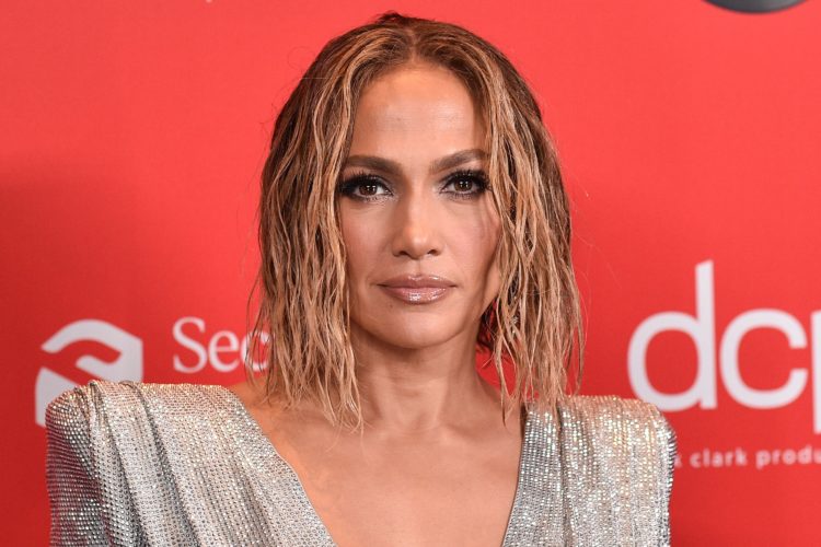 Jennifer Lopez u iznenađujućem izdanju bez grama šminke