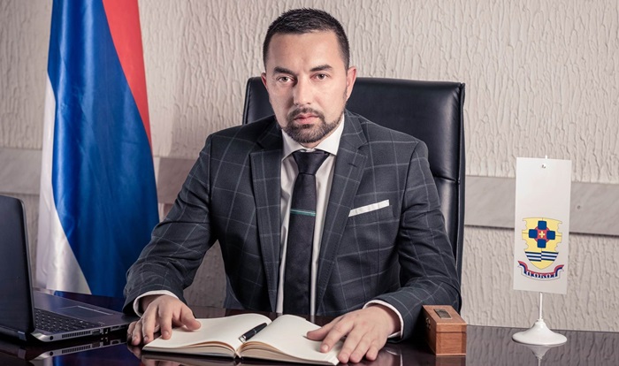 Jerinić (SNSD) proglasio pobjedu u Doboju, opozicija traži da se izbori ponove