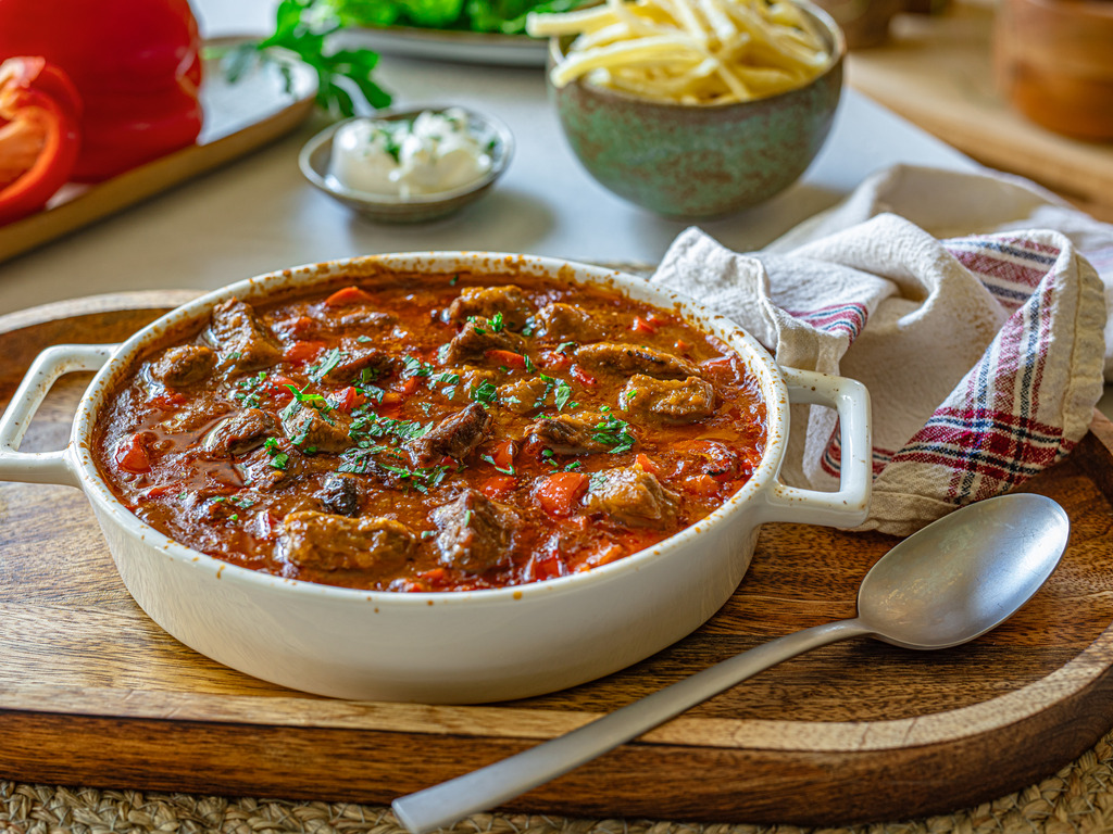 Jesen bez ovog jela je nezamisliva: Recept za najbolji goveđi gulaš
