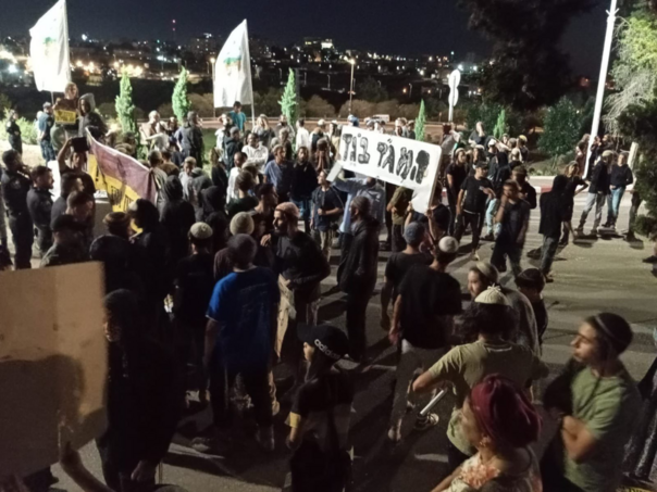 Jevrejski doseljenici napali izraelsku vojsku, zapaljen sigurnosni objekat