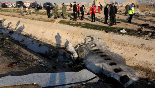 Jeziv snimak nadzorne kamere: Trenutak u kojem se avion razbio