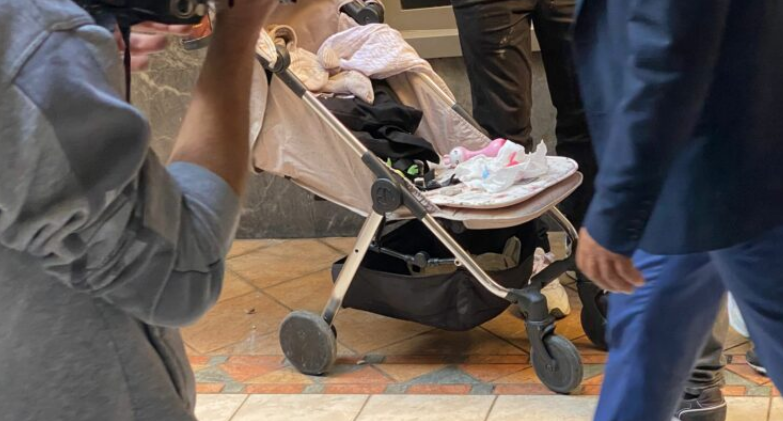 Jeziva nesreća u Beogradu, dio fasade pao na bebu