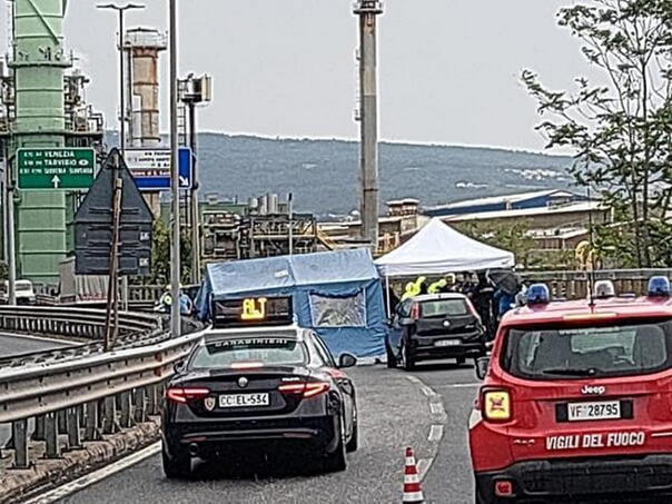 Jezivo ubistvo u Trstu: Pored ceste objesili tijelo muškarca