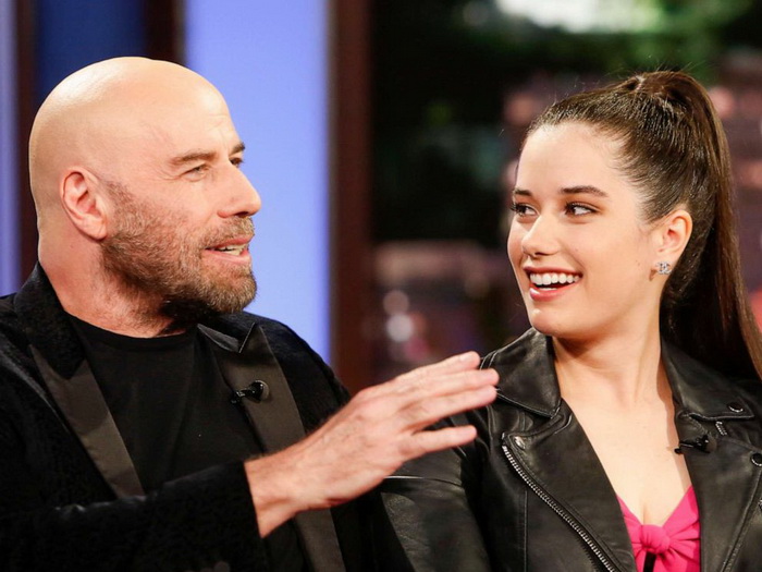John Travolta ušao u klub 70, kćerka ga počastila i nasmijala