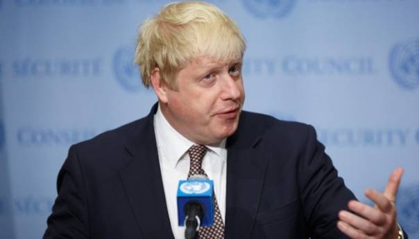 Johnson izložio planove ponovnog otvaranja britanskog društva