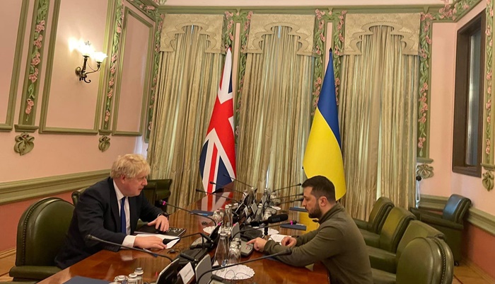 Johnson na sastanku sa Zelenskim, iznenadna posjeta Kijevu