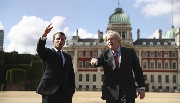 Johnson poručio Macronu: Napredak u sporazumu s EU mora biti postignut uskoro