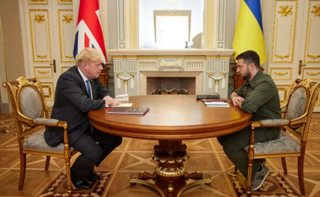 Johnson u iznenadnoj posjeti Kijevu: Ponudili smo Ukrajini veliku operaciju obuke vojnika