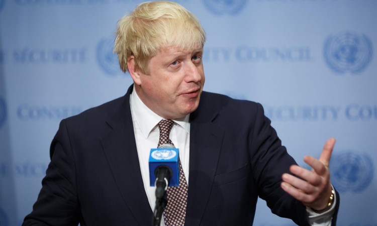 Johnson upozorio na 'olujne oblake' pandemije iznad Evrope