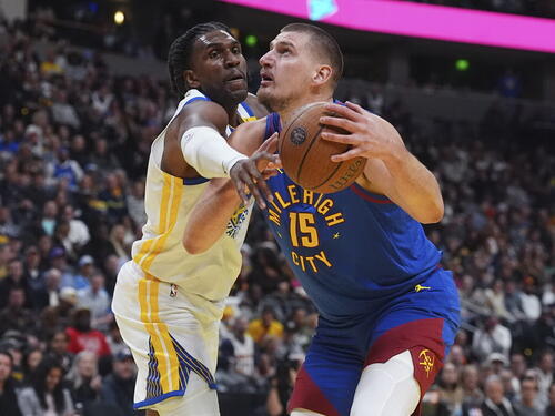 Jokić sredio Warriorse, izjednačio se s Birdom i Hardenom