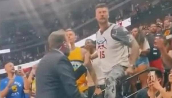 Jokićeva braća burno reagovala nakon njegovog sukoba sa Bookerom