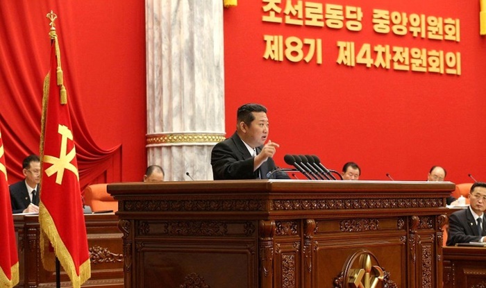 Jong-un: Državu čeka velika borba na život ili smrt