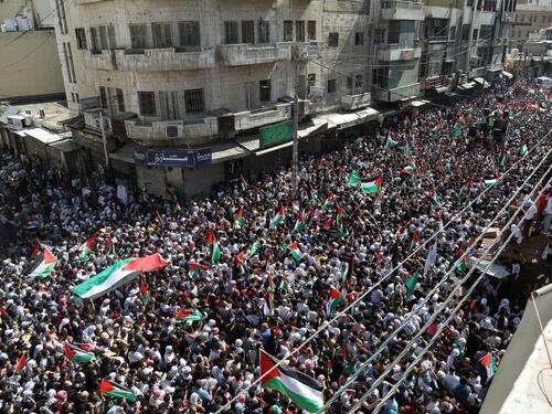 Jordanska policija silom razbila masu koja je krenula ka granici sa Izraelom