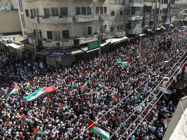 Jordanska policija silom razbila masu koja je krenula ka granici sa Izraelom