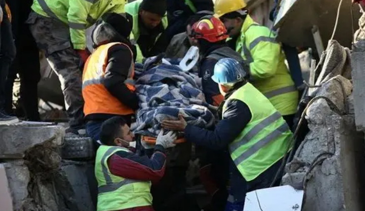 Još tri osobe spašene iz ruševina 84 sata nakon zemljotresa