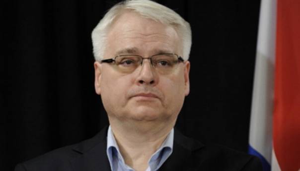 Josipović tvrdi da je probuđen 'miloševićevski duh'