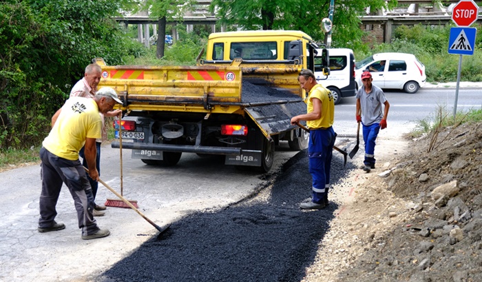 JP "Lokom" izvršio sanaciju više od 600 udarnih rupa u 63 novogradske ulice