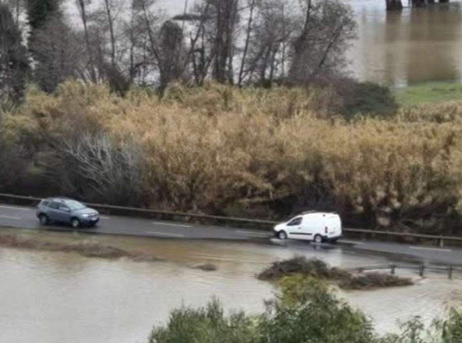 Jug Francuske pogođen obilnim padavinama i poplavama