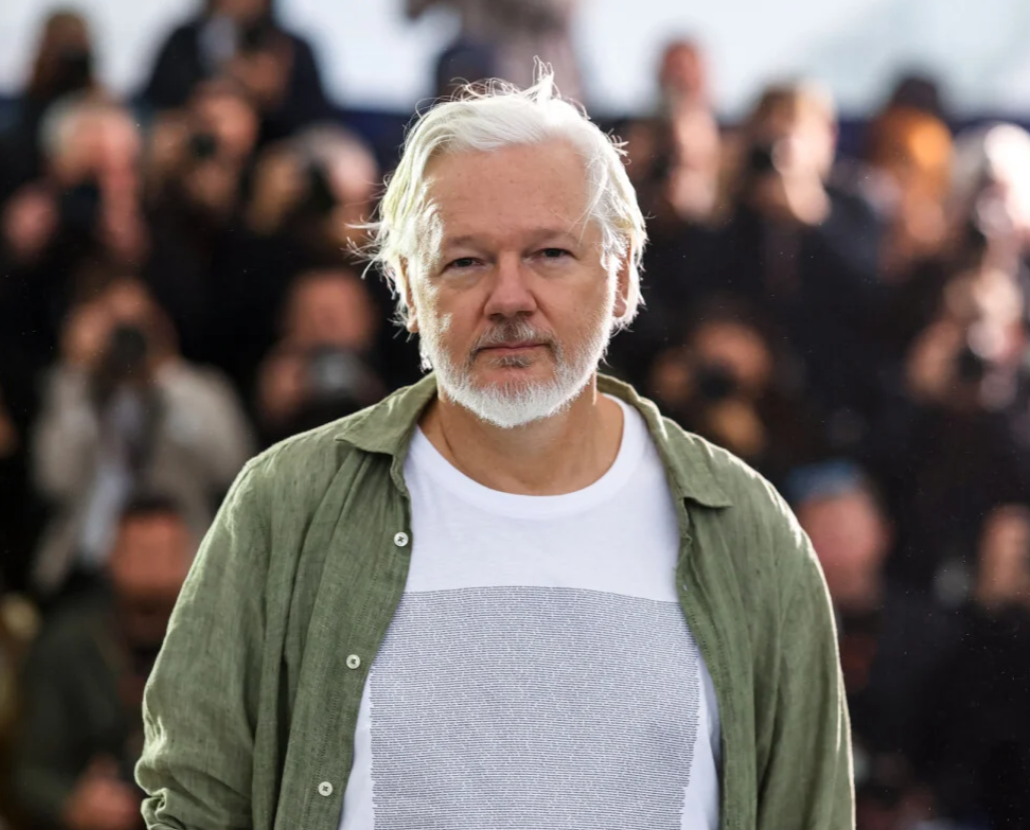 Cannes: Julian Assange s porukom za Gazu: Zaustavite Izrael!