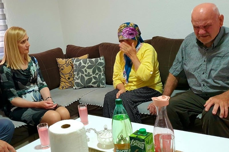 Jurišić posjetila supružnike Memišević koji su prije tri mjeseca pretučeni