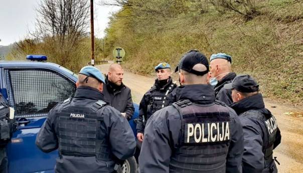 Jusko obišao migrantski centar u Blažuju