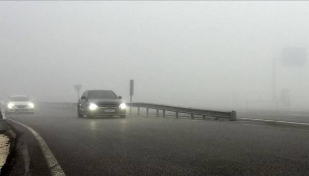 Jutarnja magla na pojedinim dionicama u kotlinama i uz riječne tokove