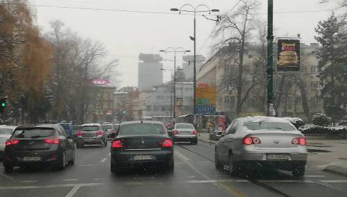 Jutros u BiH saobraća se po mokrim i klizavim kolovozima