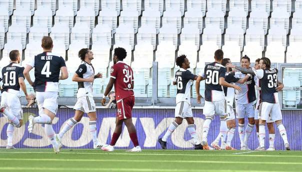 Juve u derbiju slavio uz golčinu Ronalda iz slobodnjaka