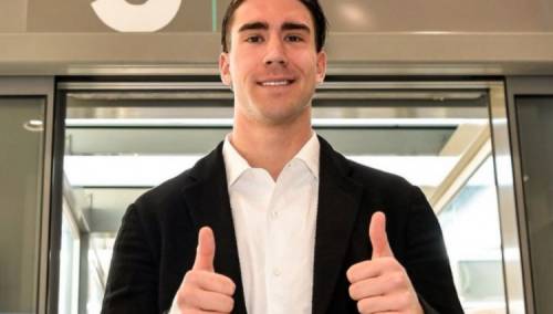 Juventus predstavio Vlahovića, oglasio se i Pjanić