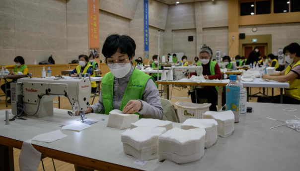 Južna Koreja je epidemiju stavila pod kontrolu bez samoizolacije i ograničavanja kretanja