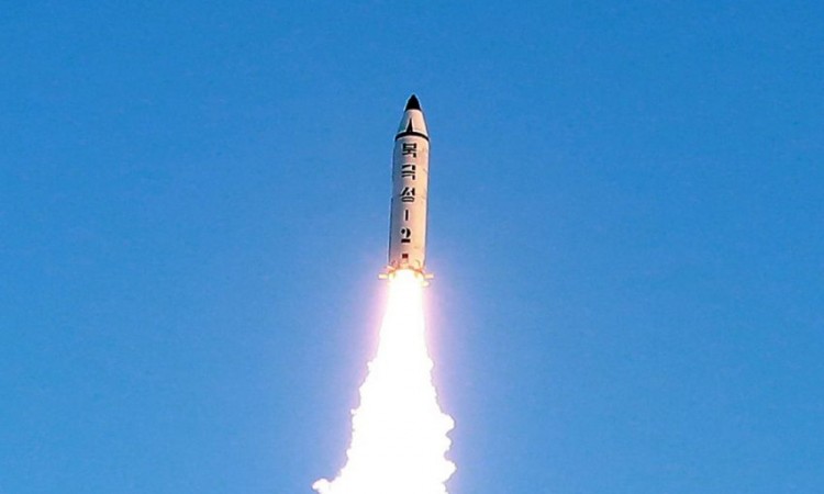 Južna Koreja optužila Sjevernu da je ispalila projektil