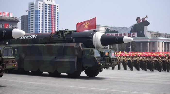 Južna Koreja zabrinuta zbog raketa prikazanih na paradi u Pjongjangu