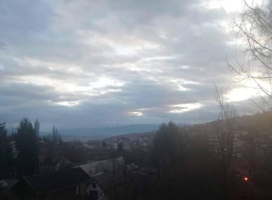 Južni vjetar donosi oblake i kišu, evo kakve nas temperature čekaju