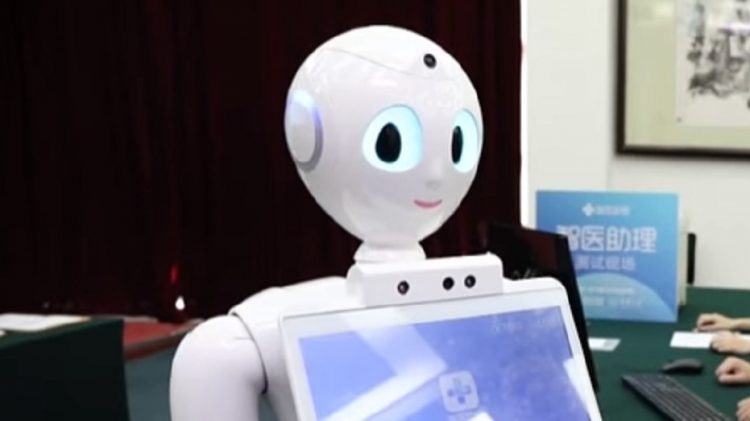 Južnoafrički hotel bori se protiv pandemije, na recepciju stavili robote
