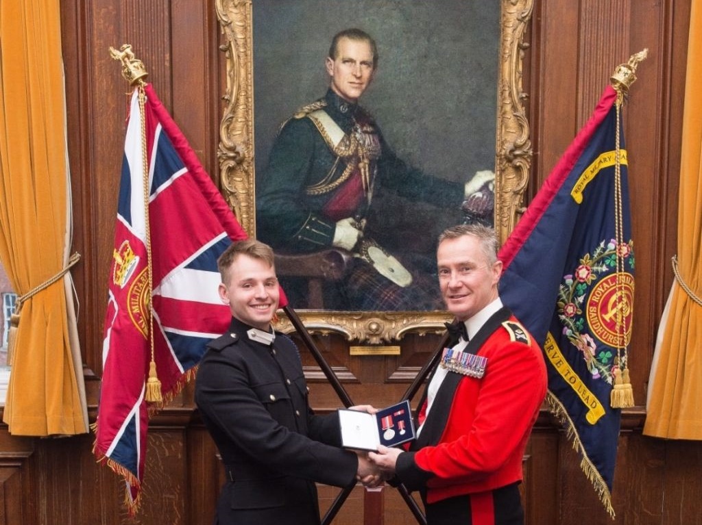 Kadet iz BiH završio školovanјe na Kraljevskoj vojnoj akademiji Sandhurst