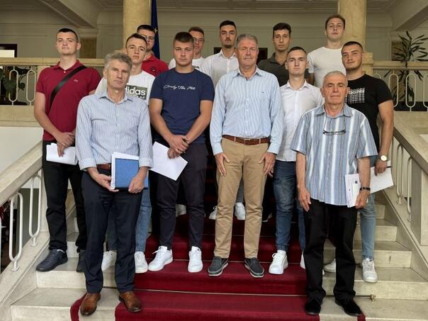 Kadeti iz BiH potpisali ugovore za školovanje u S. Makedoniji i Hrvatskoj