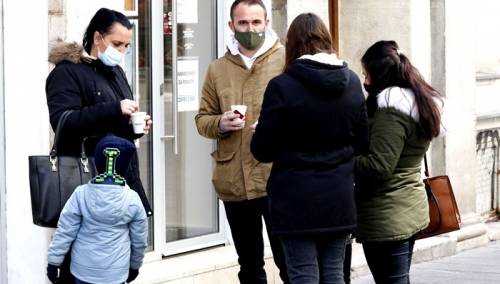 Kafenisanje za vrijeme 'lockdowna' u Sarajevu