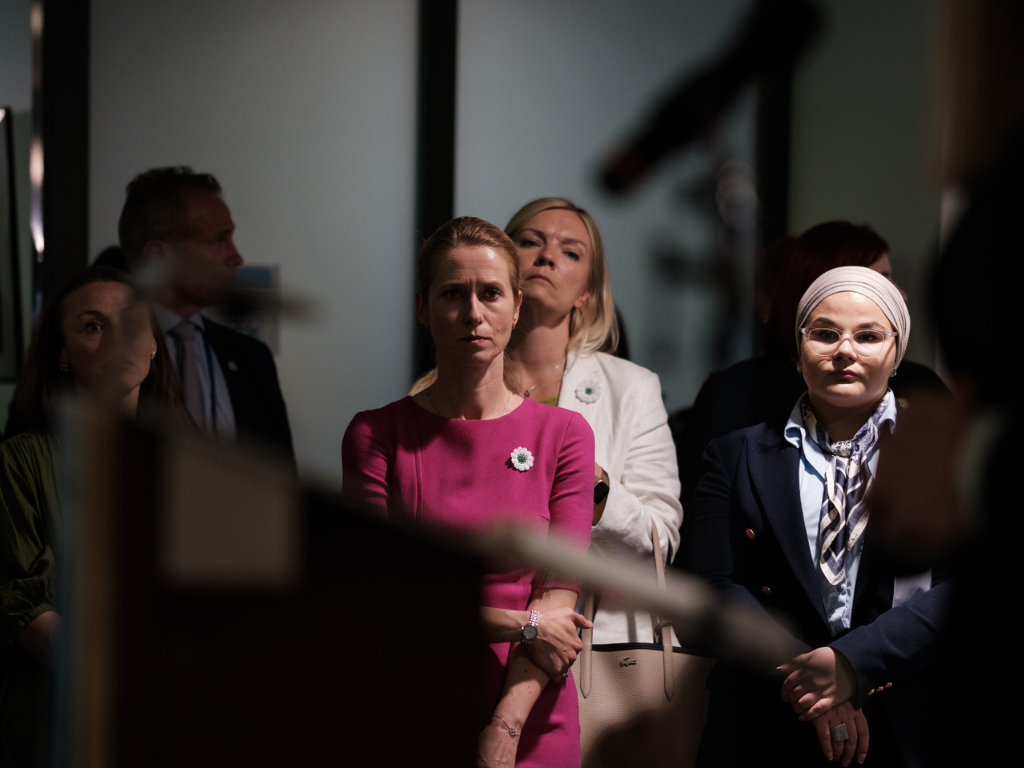 Kaja Kallas u Brisel otvorila izložbu posvećenu žrtvama Srebrenice: Sjećanje je moralna obaveza