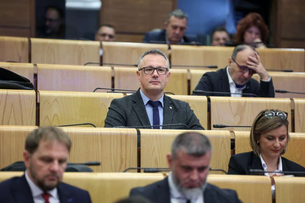 Kajan traži da se u Federaciji BiH zabrane borbe životinja