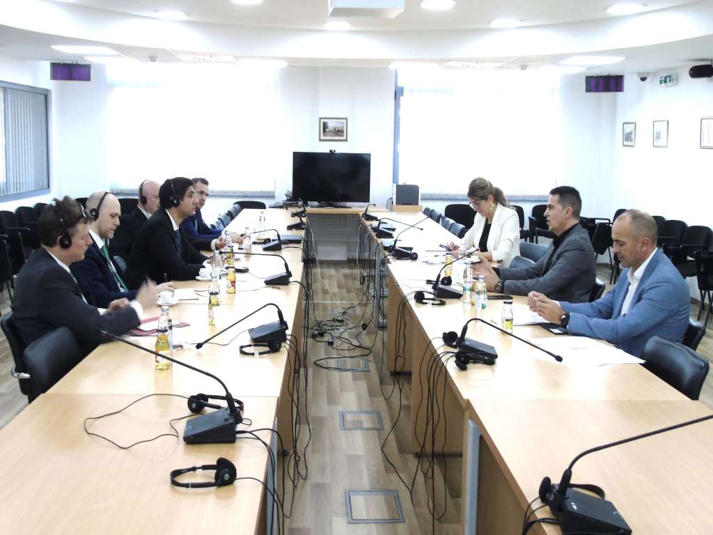 Kajganić i saradnici s delegacijom Biroa iz State Departmenta o borbi protiv terorizma