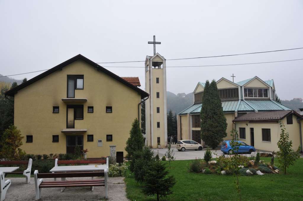 Objavljeni detalji pljačke župnika u Kaknju