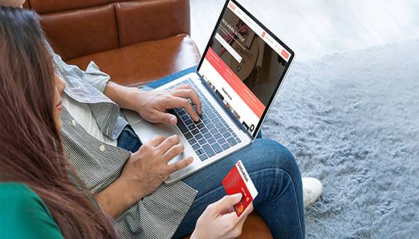 Kako da pametno koristite platne kartice u inostranstvu