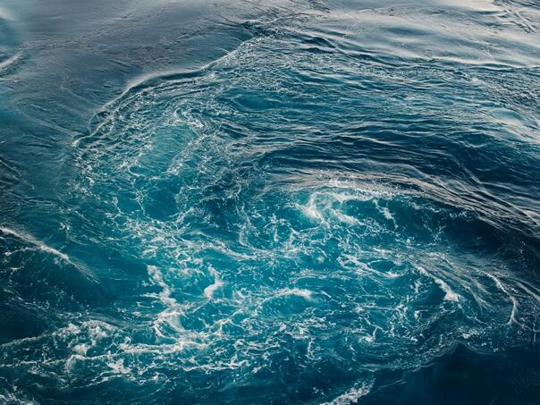 Kako da postupite ako vas uhvati vir u vodi