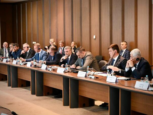 Kako je Čović nametnuo PIC-u pitanje Izbornog zakona ispred blokade države!