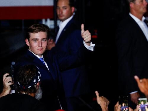 Kako je Trump pridobio mlade glasače: Strategija osmišljena uz pomoć sina Barrona