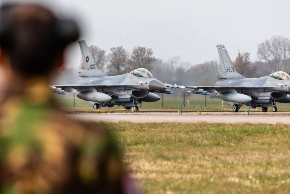 Kako se ukrajinski piloti obučavaju u Francuskoj da upravljaju avionima F-16 