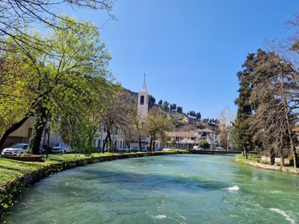 Kako to da nedostaju sredstva samo za učenike Bošnjake u Stocu?
